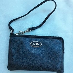 Coach wristled handbag